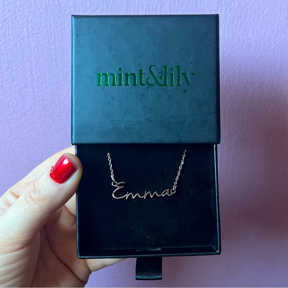 🆕Silver “Emma” Name Necklace